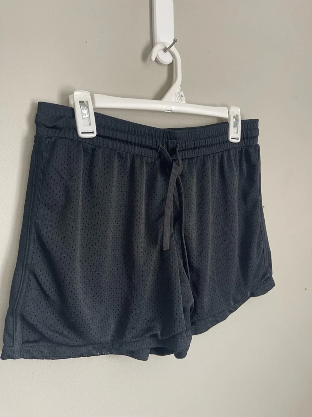 NIKE | Black Women's Athletic Drawstring Mesh Shorts Sz M